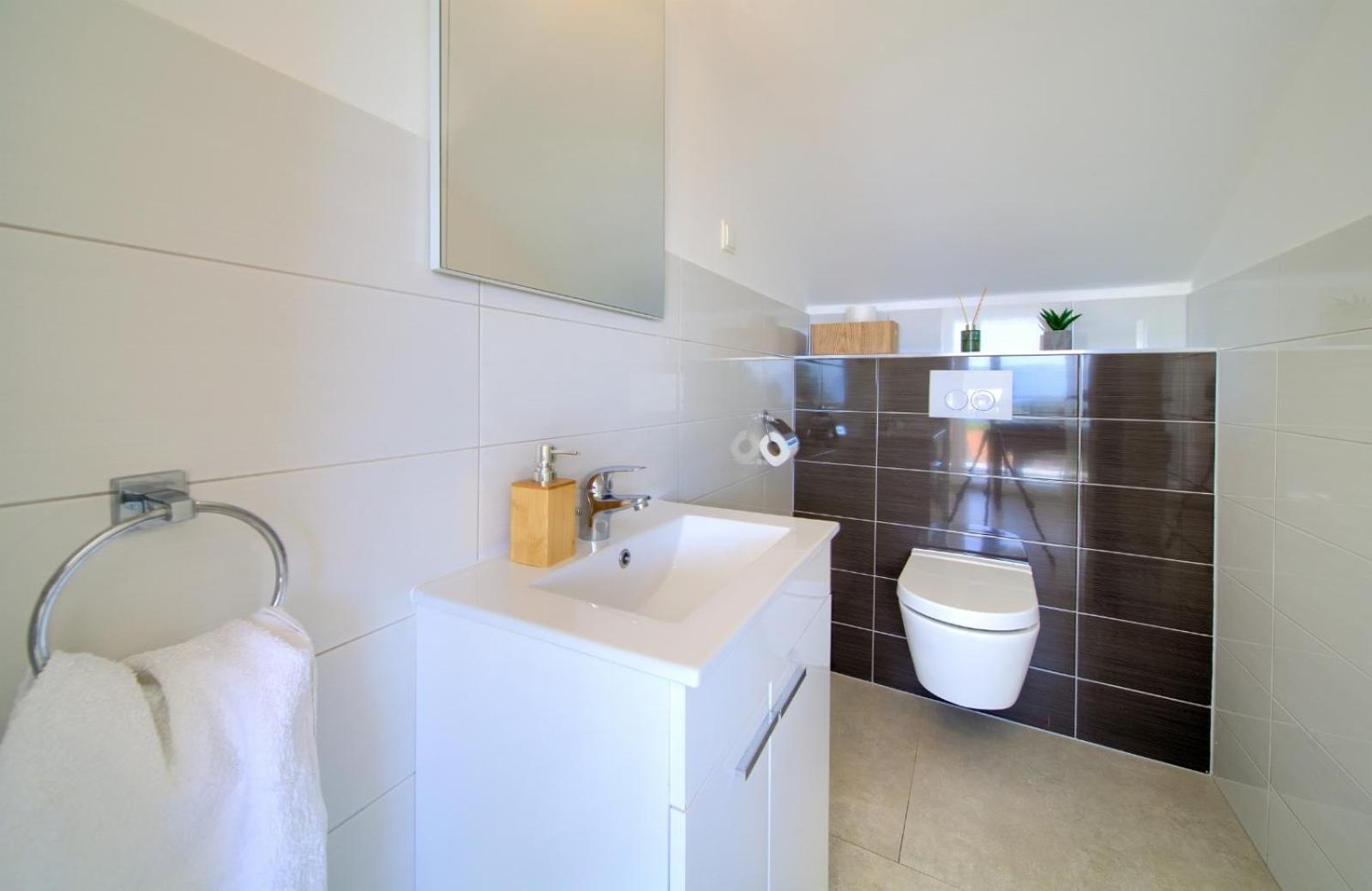 Apartments Marijana Njivice Buitenkant foto